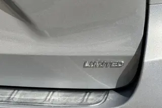 Toyota Sienna 2018 XLE 7-Pasajeros Asiento Automático Acceso 4dr Mini-Van