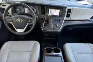 Toyota Sienna 2018 XLE 7-Pasajeros Asiento Automático Acceso 4dr Mini-Van