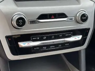 Ford Explorer 2021 AWD XLT 4dr SUV