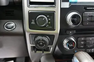 Ford F-150 2018 4x4 King Ranch 4p SuperCrew 5.5 pies SB