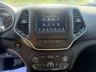Jeep Cherokee Latitude Lux 4WD 2021