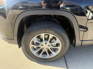 Jeep Cherokee Latitude Lux 4WD 2021