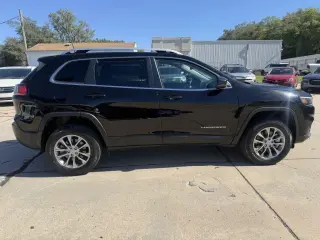 Jeep Cherokee Latitude Lux 4WD 2021