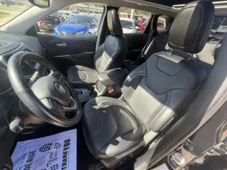 Jeep Cherokee Latitude Lux 4WD 2021