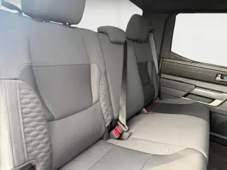 Toyota Tundra 2025 4x4 SR5 4dr CrewMax Cab Pickup SB