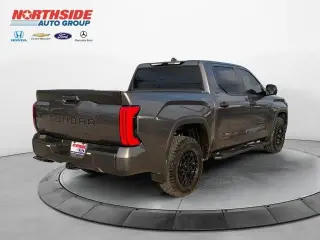 Toyota Tundra 2025 4x4 SR5 4dr CrewMax Cab Pickup SB