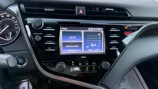 2020 Toyota Camry LE Auto (Natl)