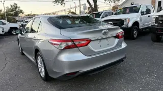 2020 Toyota Camry LE Auto (Natl)