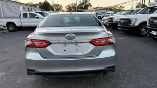 2020 Toyota Camry LE Auto (Natl)