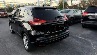 2022 Nissan Kicks S FWD