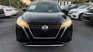 2022 Nissan Kicks S FWD