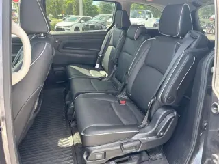 Honda Odyssey 2025 Touring 4pu Minivan
