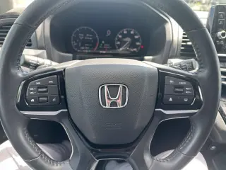 Honda Odyssey 2025 Touring 4pu Minivan
