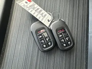 Honda Odyssey 2025 Touring 4pu Minivan