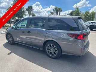 Honda Odyssey 2025 Touring 4pu Minivan