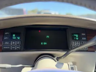 1996 Cadillac DeVille 4dr Sdn