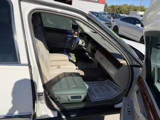 1996 Cadillac DeVille 4dr Sdn
