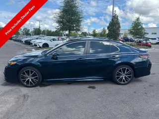 Toyota Camry 2021 SE 4dr Sedán