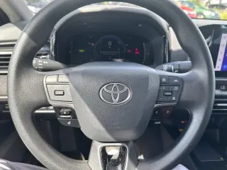 Toyota Camry 2025 LE 4dr Sedan