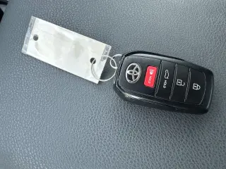 Toyota Camry 2025 LE 4dr Sedan