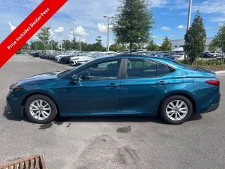 Toyota Camry 2025 LE 4dr Sedan