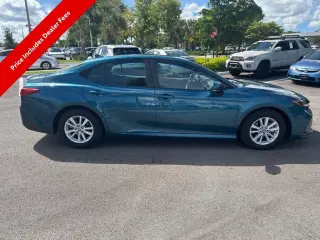 Toyota Camry 2025 LE 4dr Sedan