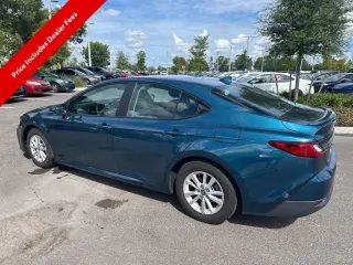 Toyota Camry 2025 LE 4dr Sedan