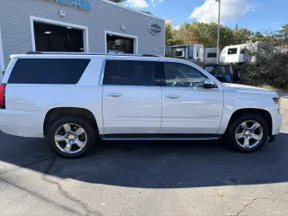 2019 Chevrolet Suburban Premier 4WD