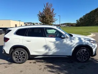 BMW X1 2024 AWD xDrive28i 4dr Vehículo de Actividad Deportiva Deportiva