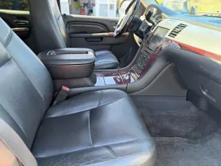 2012 Cadillac Escalade ESV AWD Luxury