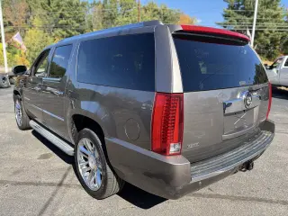 2012 Cadillac Escalade ESV AWD Luxury