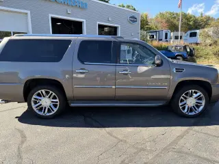 2012 Cadillac Escalade ESV AWD Luxury
