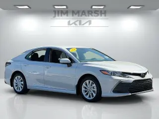 Toyota Camry 2024 LE 4p Sedan