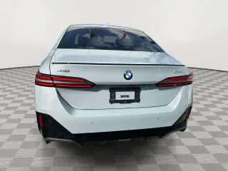 BMW Serie 5 2024 AWD 530i xDrive Sedán 4 puertas