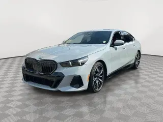 BMW Serie 5 2024 AWD 530i xDrive Sedán 4 puertas