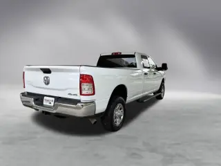 Ram 2500 2024 4x4 Tradesman 4dr Crew Cab 8 ft. LB Pickup