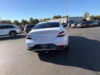Genesis G70 2025 AWD 2.5T Estándar 4p Sedan