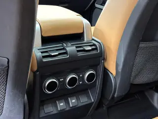 Land Rover Defender 2023 AWD 130 SE 4p SUV