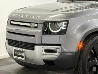 Land Rover Defender 2023 AWD 130 SE 4p SUV