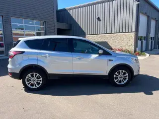 Ford Escape 2017 SE 4p SUV