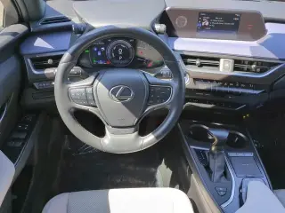 Lexus UX 250h 2020 AWD 4dr Crossover
