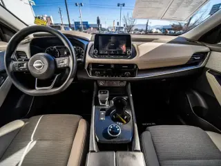 Nissan Rogue 2022 AWD SV 4dr Crossover