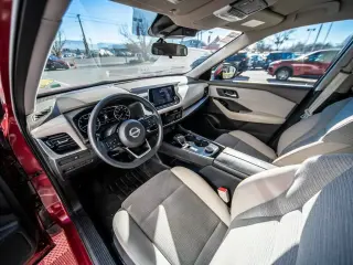 Nissan Rogue 2022 AWD SV 4dr Crossover