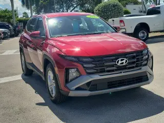 Hyundai TUCSON 2025 SE 4dr SUV