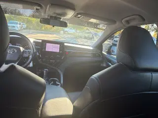 Toyota Camry 2023 SE 4dr Sedán
