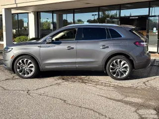 Lincoln Nautilus 2023 AWD Reserve 4p SUV