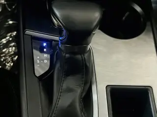 Lexus UX 250h 2023 AWD 4dr Crossover