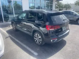 Volkswagen Taos 2023 SE 4dr SUV