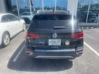 Volkswagen Taos 2023 SE 4dr SUV