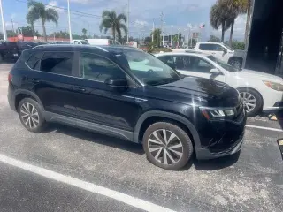 Volkswagen Taos 2023 SE 4dr SUV